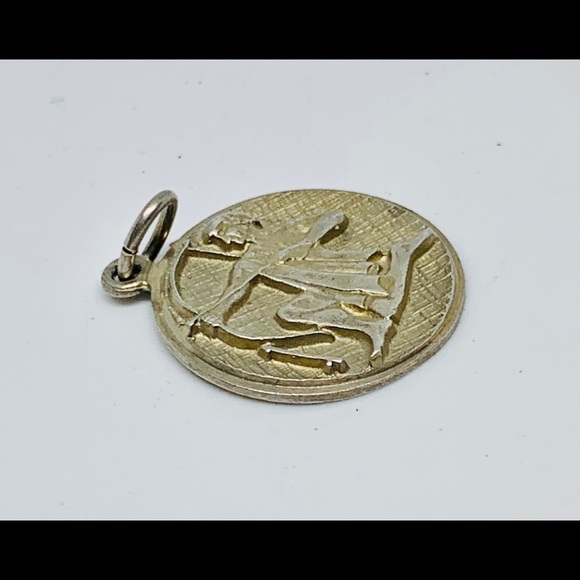925 Sterling Silver Vtg Sagittarius Zodiac Charm - Picture 2 of 3